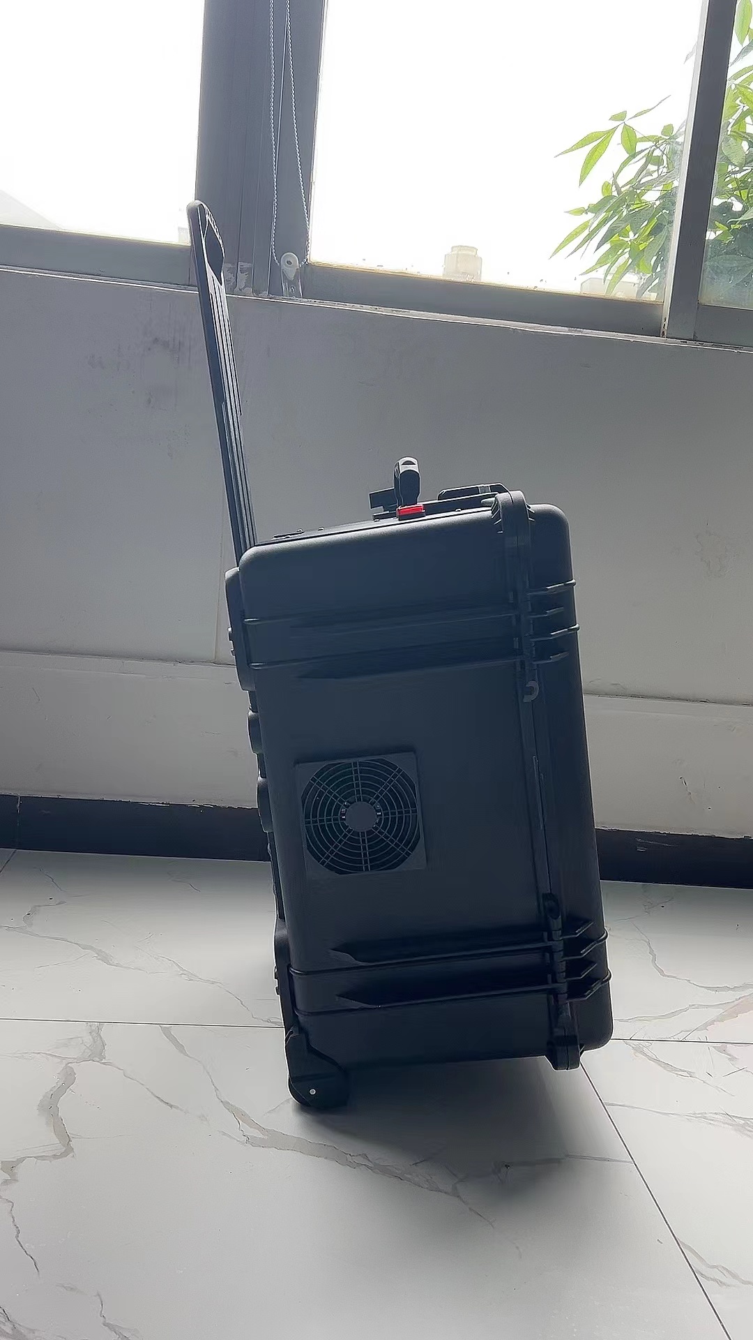 登封手拉箱型移动通信干扰器